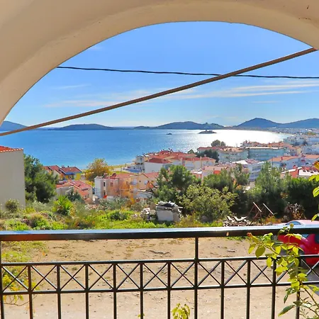 Summer House فيلة