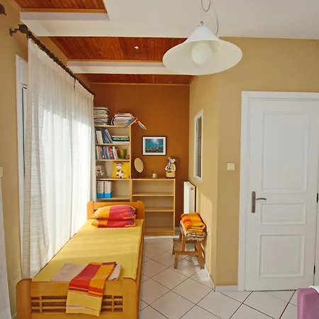 Summer House *