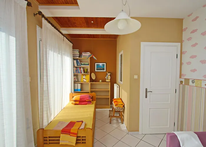 Summer House *