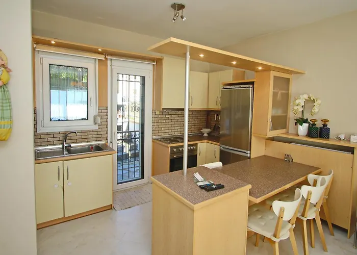 Summer House *